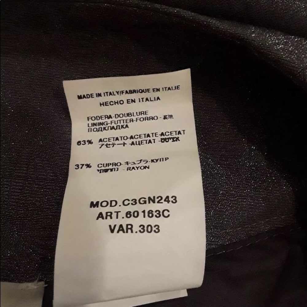 EUC! VALENTINO 💯% authentic silk blend skirt - Picture 6 of 6